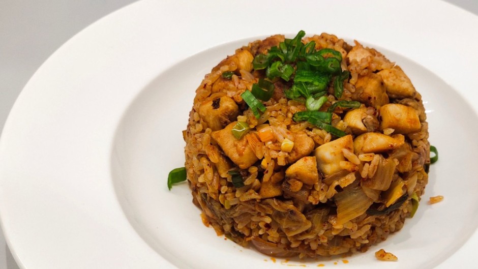 korean-street-food-craze-sticky-fried-rice-wang-house-cafe-india